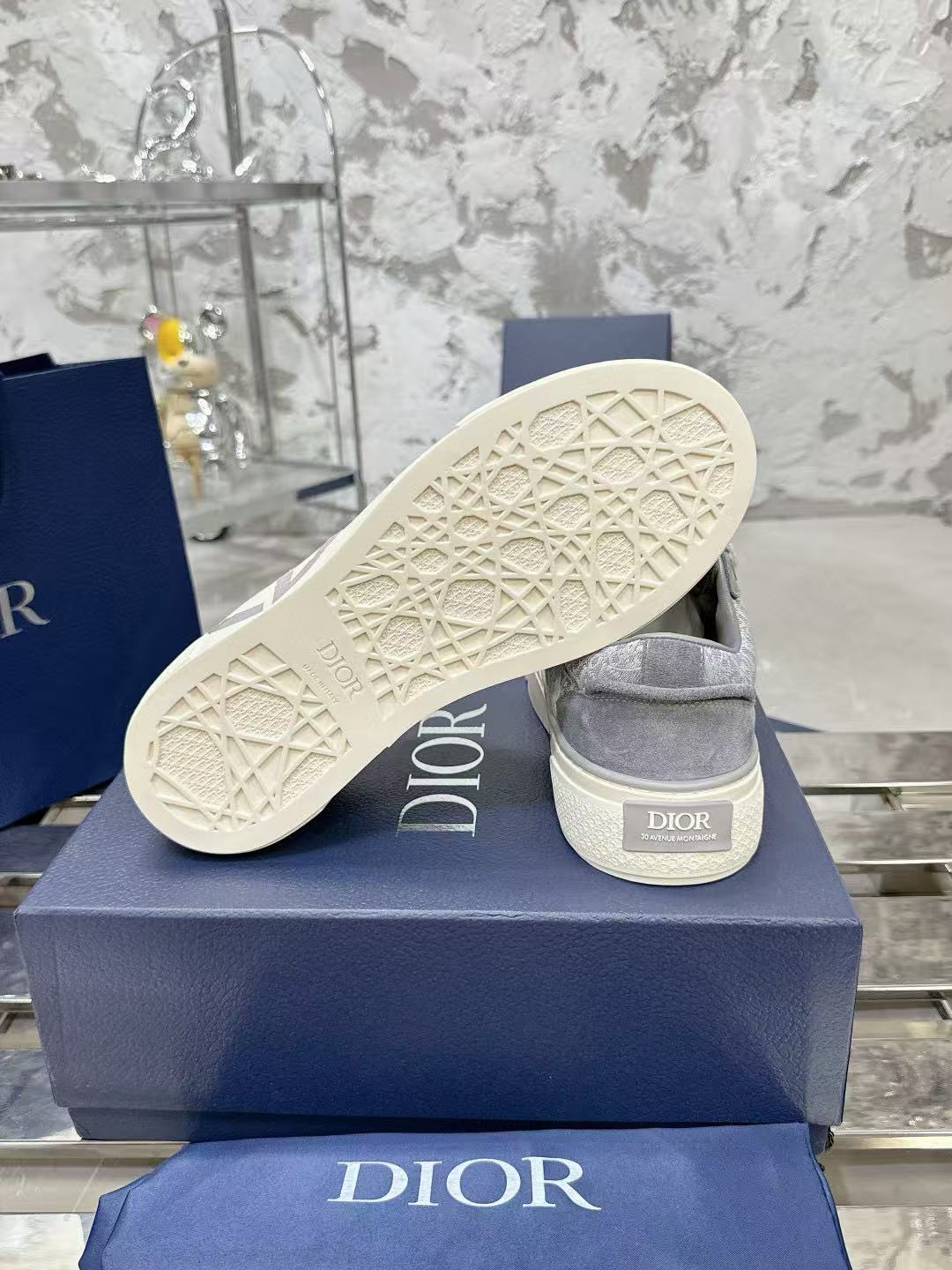 DI0R 高品質フルレザーエンボス加工カジュアルシューズ【50％割引+送料無料】