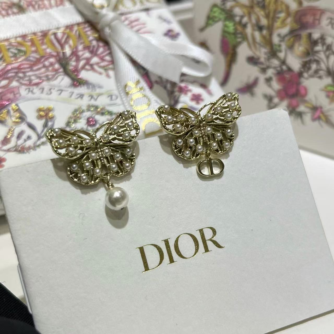 DI0R バタフライパールイヤリング【 50％割引+送料無料】