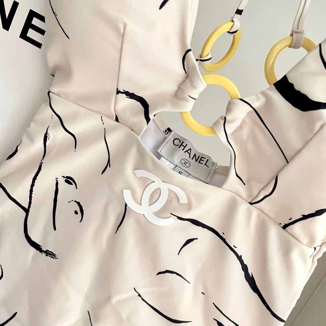 CHANE1 プリントワンピース水着【 50％割引+送料無料】