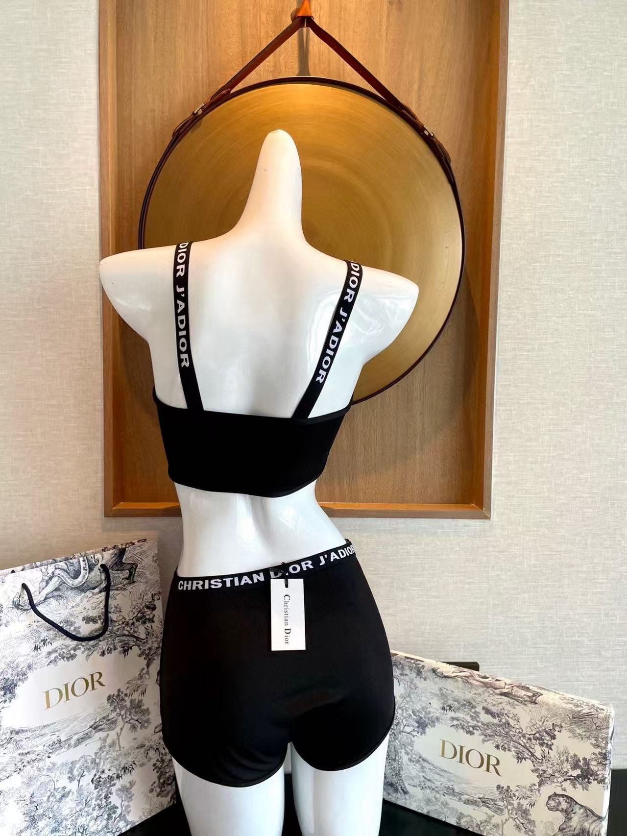 DI0R レタリング ツーピース 水着【 50％割引+送料無料】