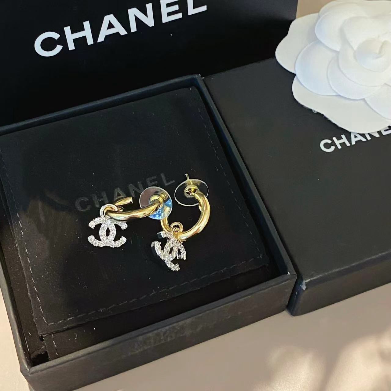 CHANE1 ダブルC ダイヤモンドイヤリング【 50％割引+送料無料】
