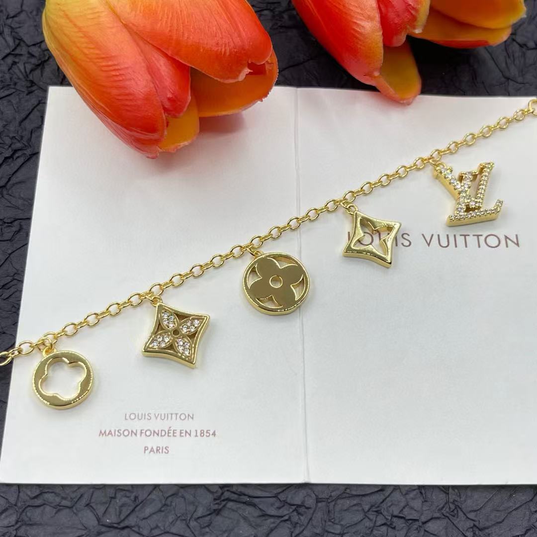 LV四つ葉のクローバーダイヤモンドブレスレット【 50％割引+送料無料】