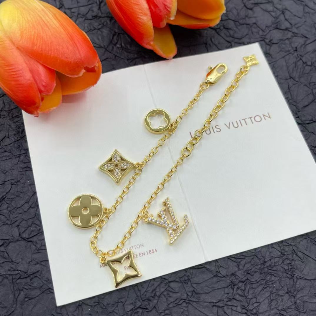 LV四つ葉のクローバーダイヤモンドブレスレット【 50％割引+送料無料】