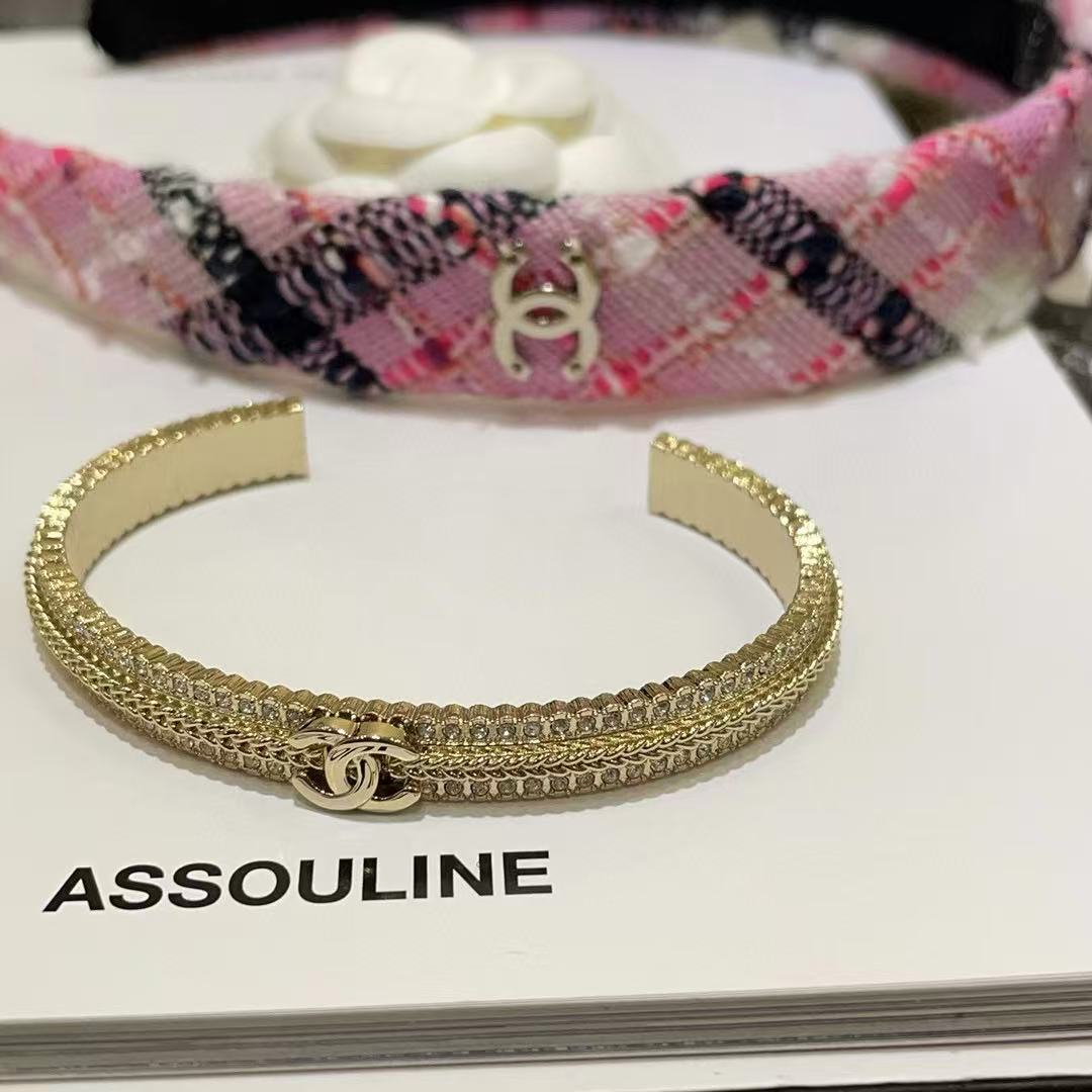 CHANE1 ダブルC織りエンボスブレスレット【 50％割引+送料無料】