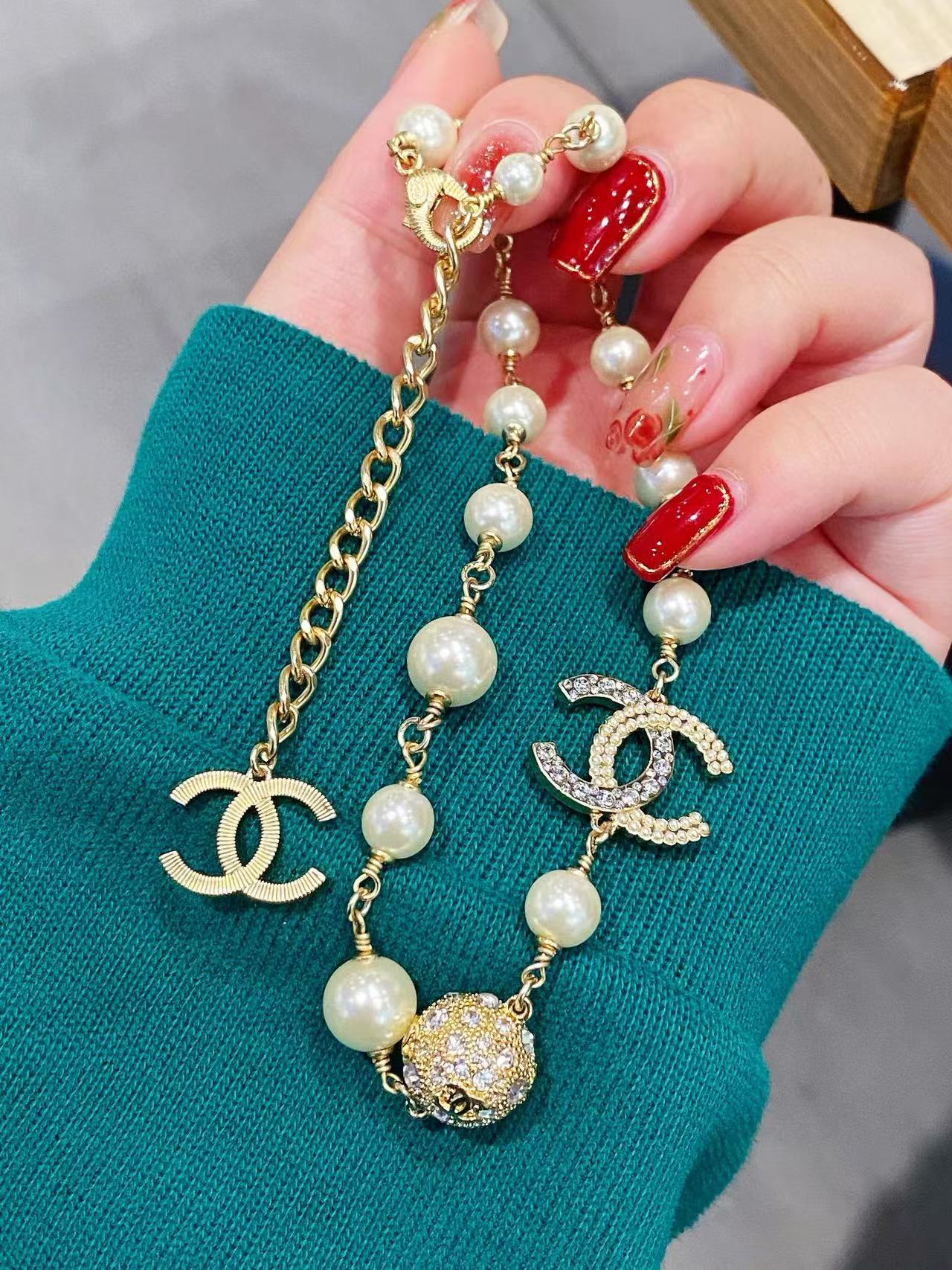 CHANE1 ダブルC ゴールドボールパール セーターネックレス【 50％割引+送料無料】