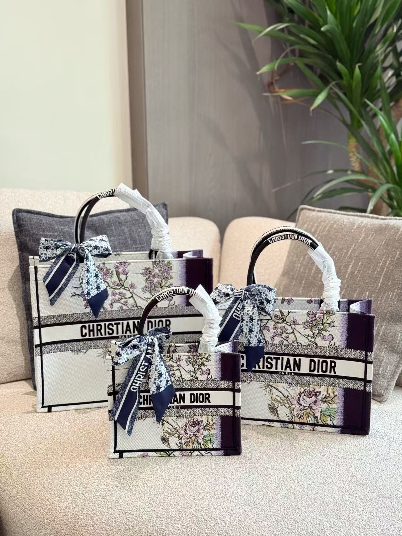 DI0Rプリントトートバッグ【 50％割引+送料無料】