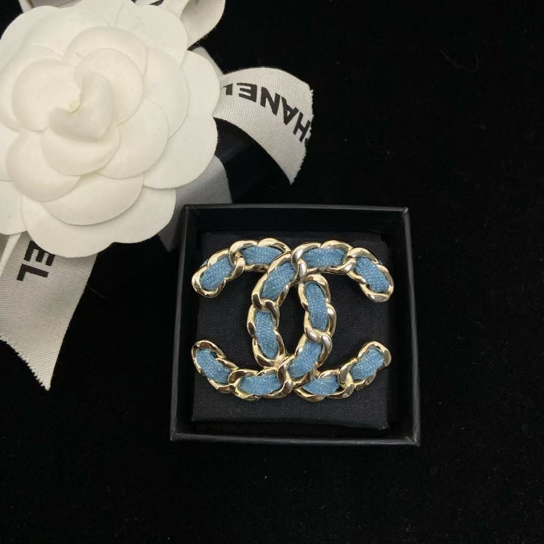 CHANE1 ダブルC ブルーブローチ【50％割引+送料無料】
