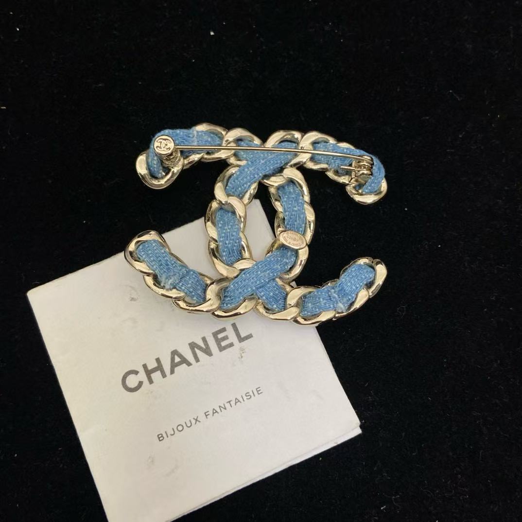 CHANE1 ダブルC ブルーブローチ【50％割引+送料無料】