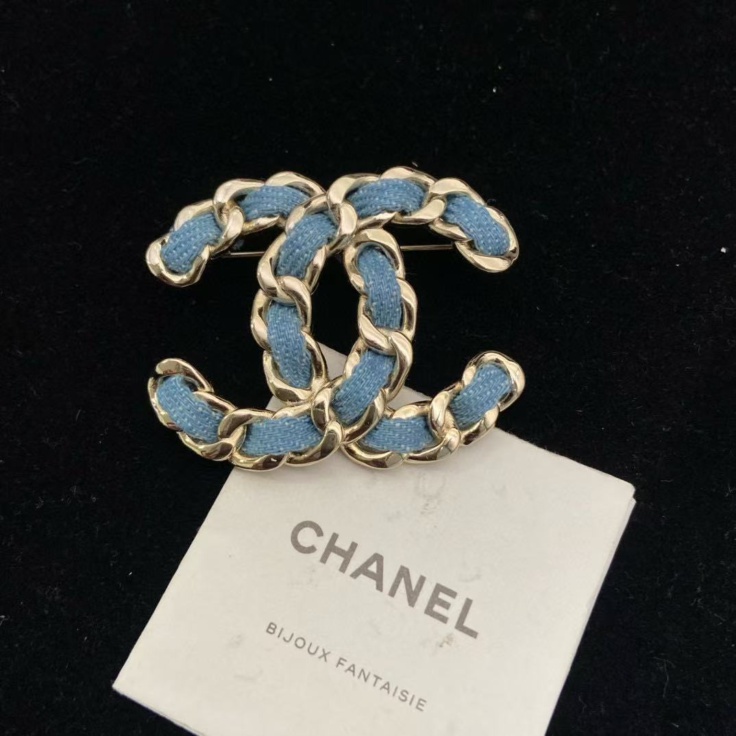 CHANE1 ダブルC ブルーブローチ【50％割引+送料無料】