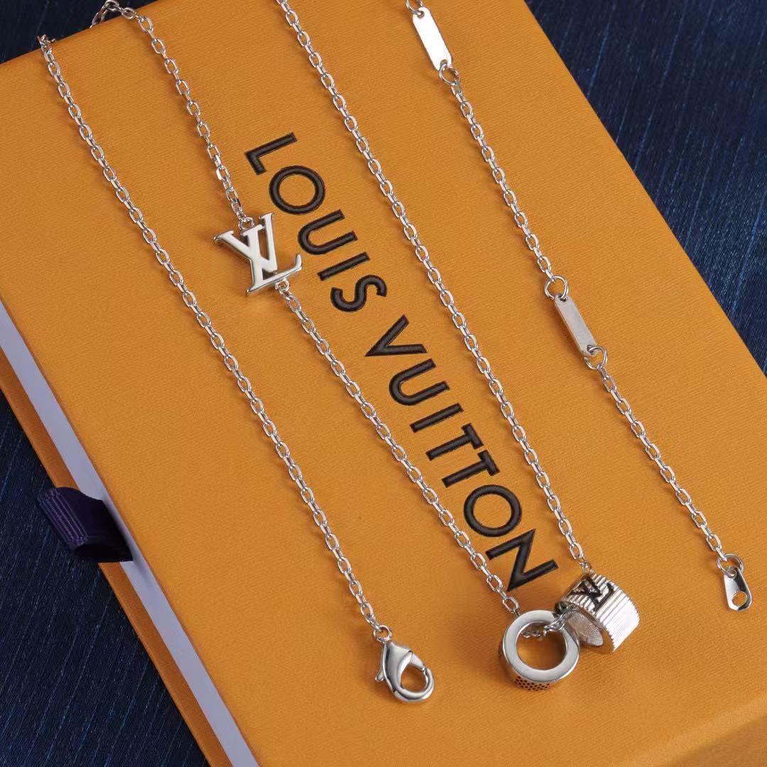 LVシンプルネックレス【50％割引+送料無料】