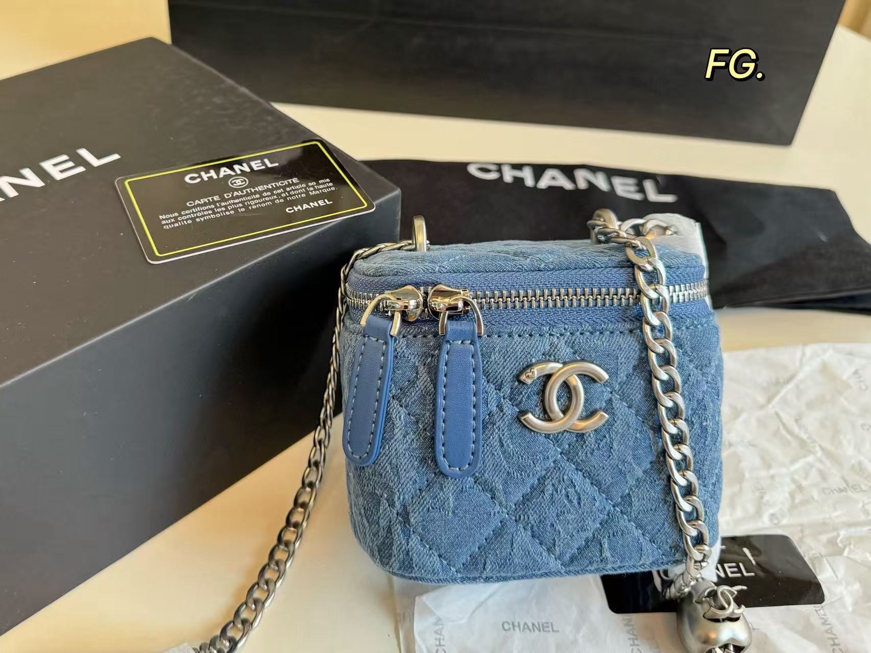 CHANE1 カメリアデニムチェーンバッグ【 50％割引+送料無料】