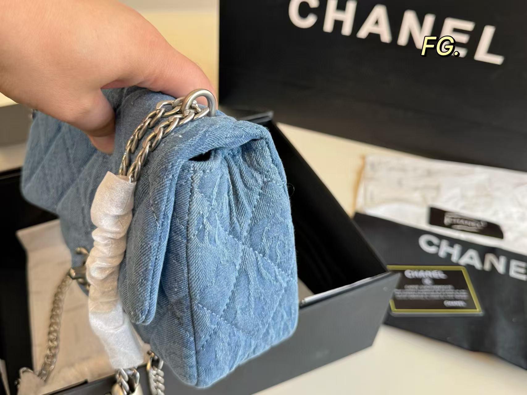 CHANE1 カメリアデニムチェーンバッグ【 50％割引+送料無料】