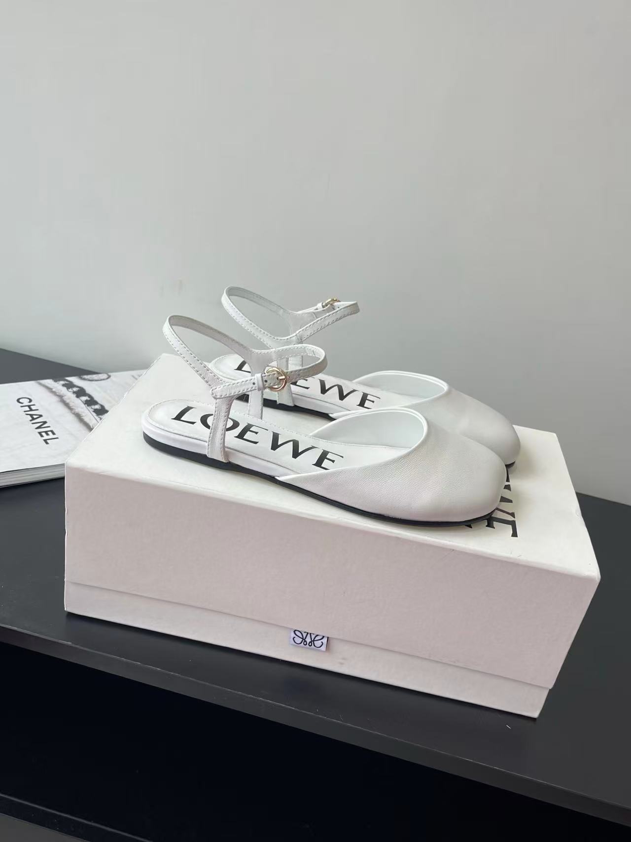 L0WEW 高品質レザーフラットシューズ【50％割引+送料無料】