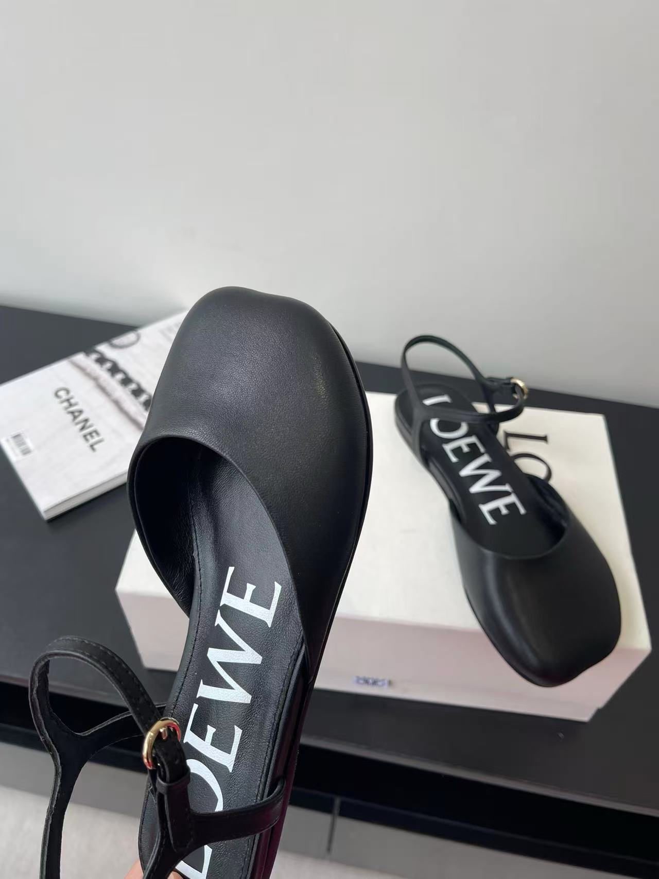 L0WEW 高品質レザーフラットシューズ【50％割引+送料無料】