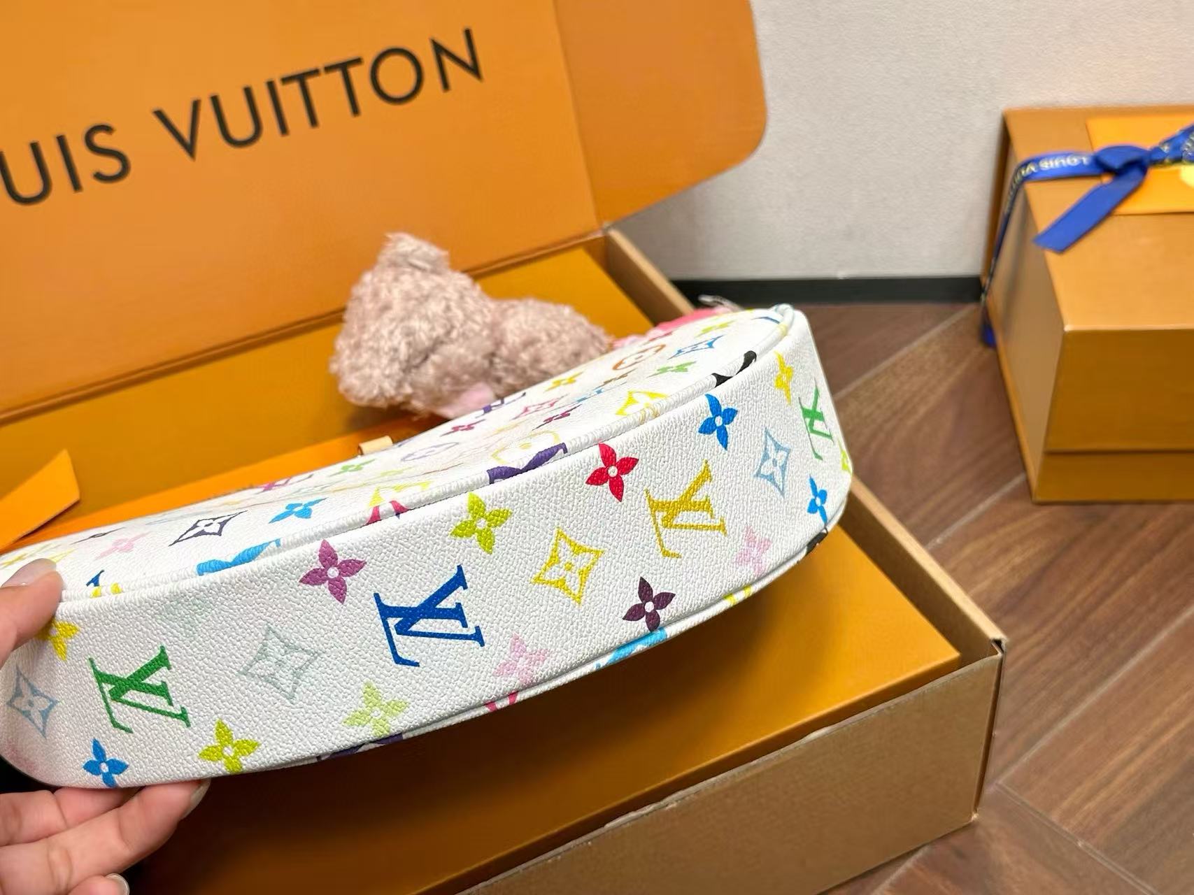 LVプリントのムーンバッグ【 50％割引+送料無料】