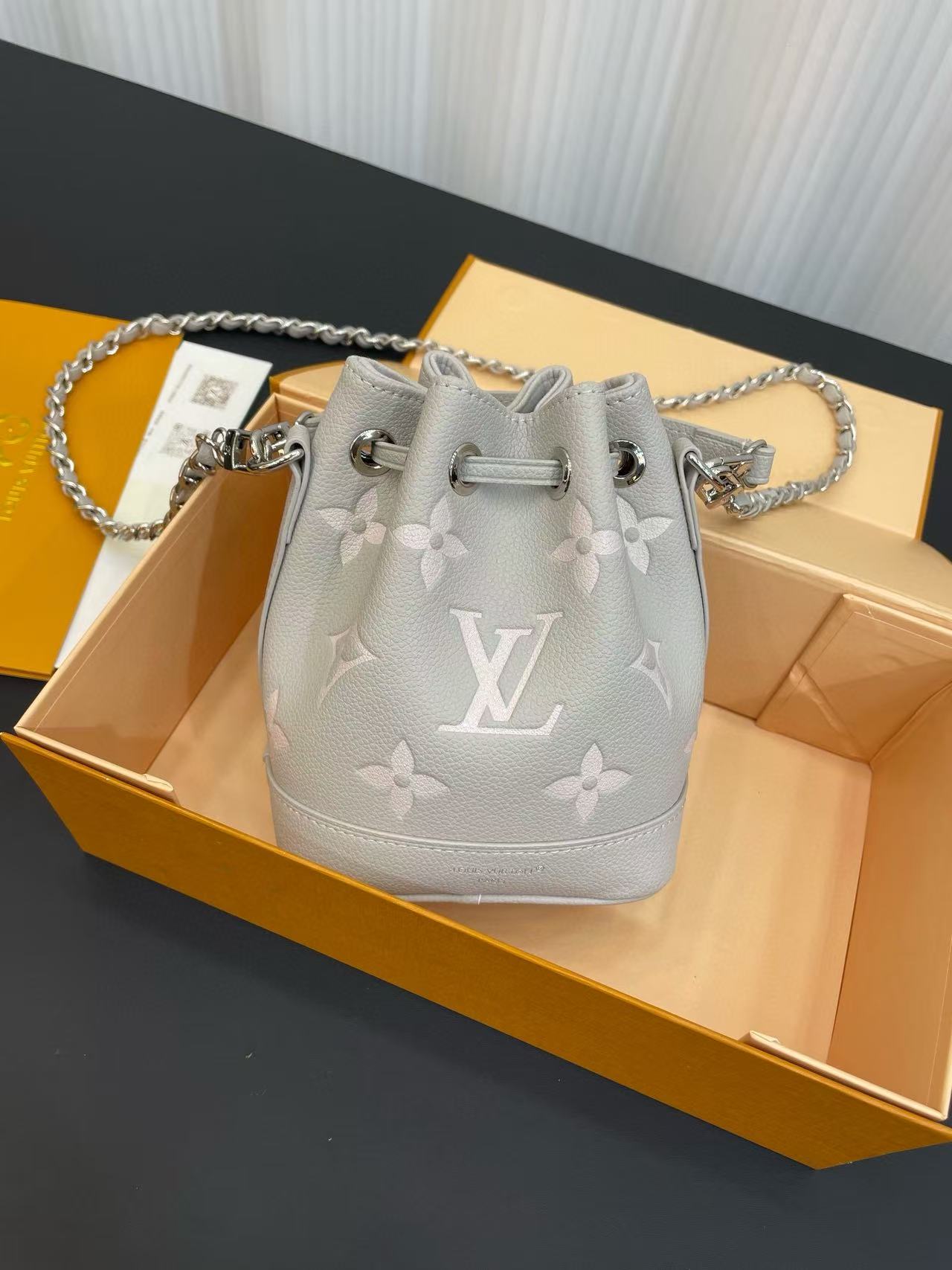 LVチェーンバケットバッグ【 50％割引+送料無料】