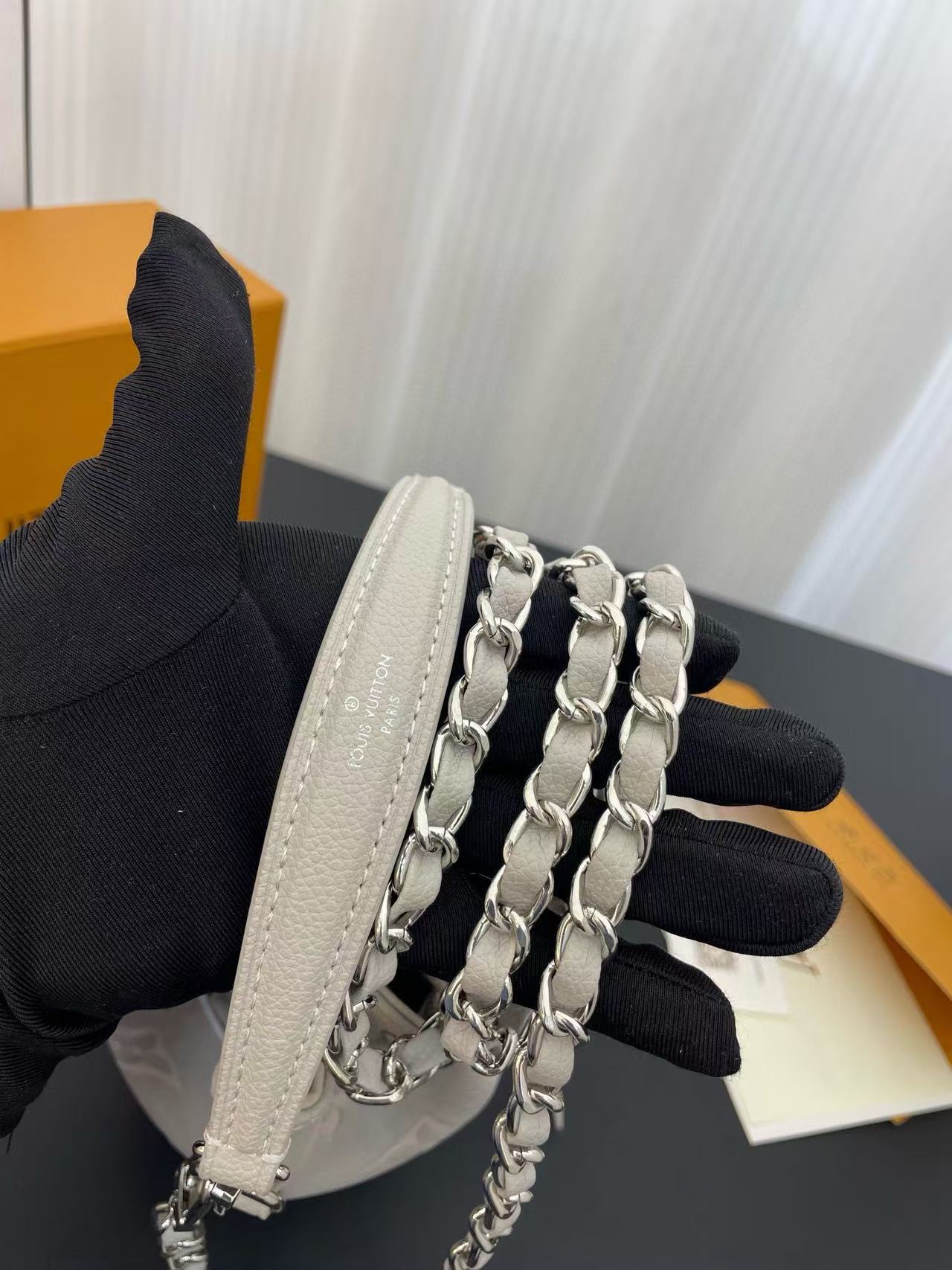 LVチェーンバケットバッグ【 50％割引+送料無料】