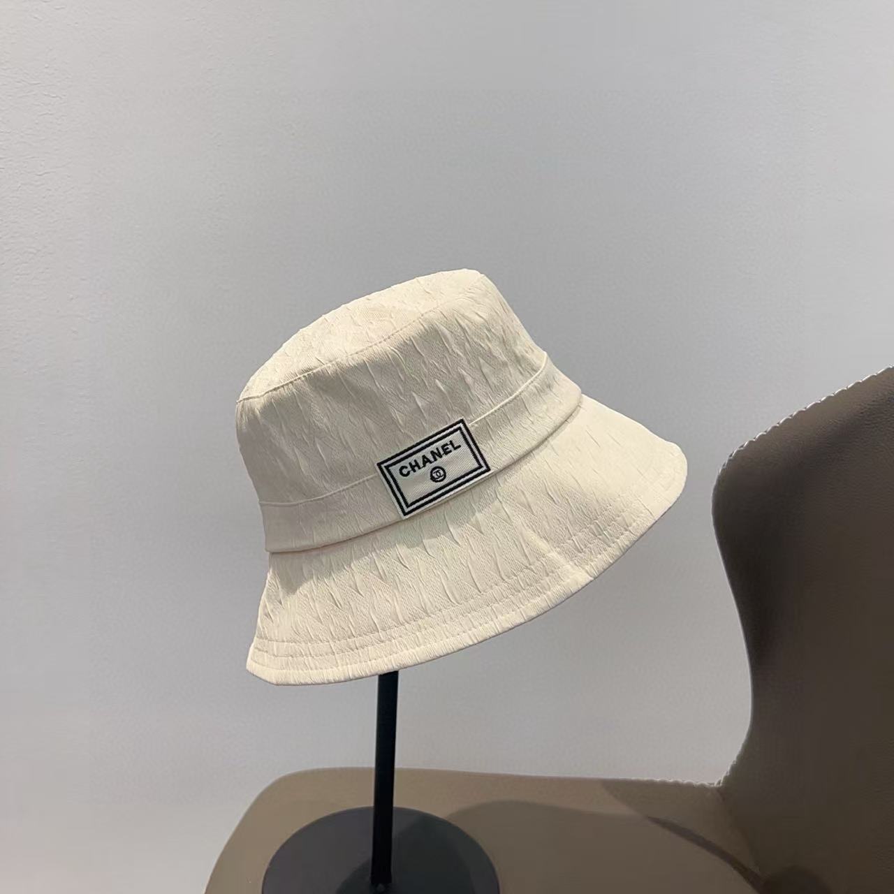 CHANE1 シンプルレターバケットハット【50％割引+送料無料】