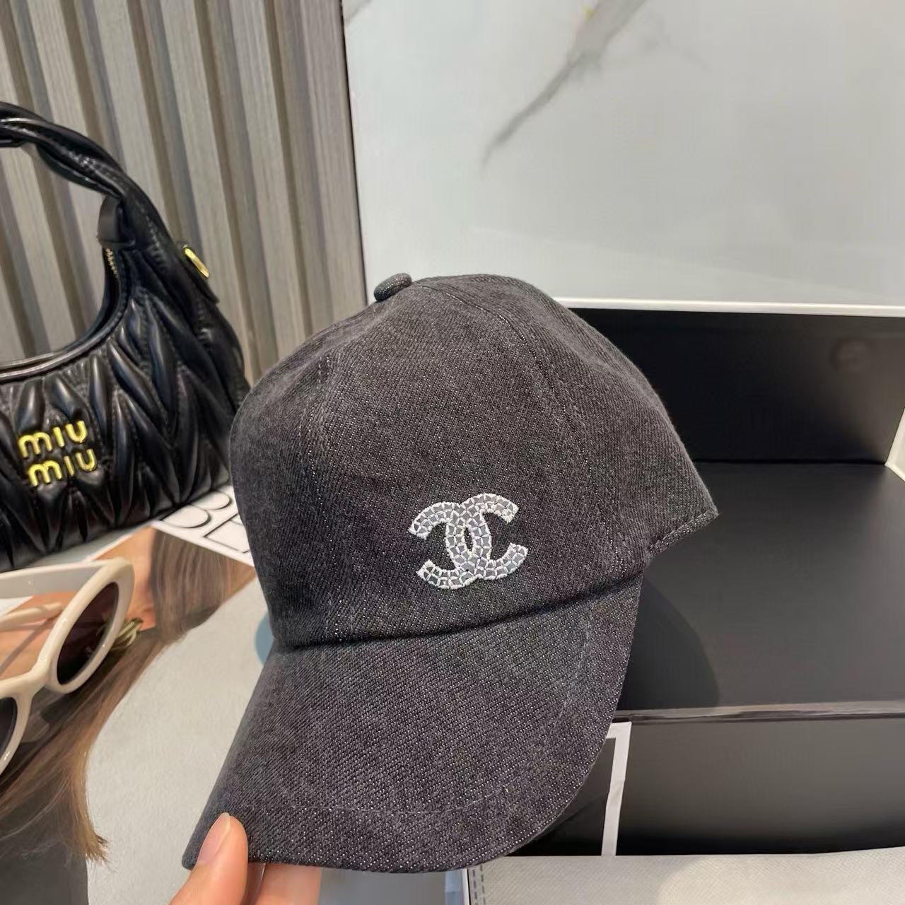 CHANE1 ダブルC デニム ベースボールキャップ【50％割引+送料無料】