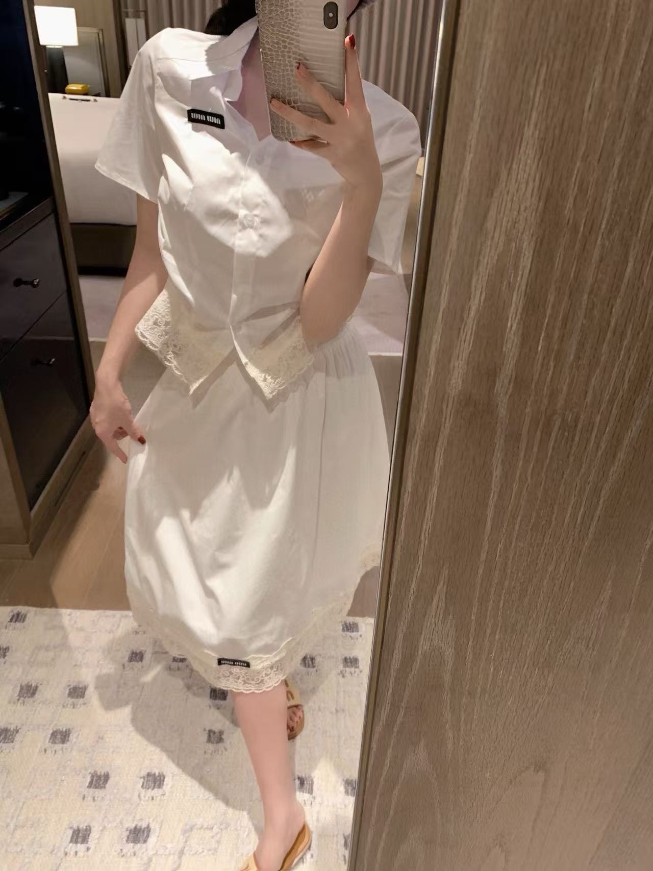 M1UM1U シンプルシャツ＋スカート ツーピースセット【 50％割引+送料無料】