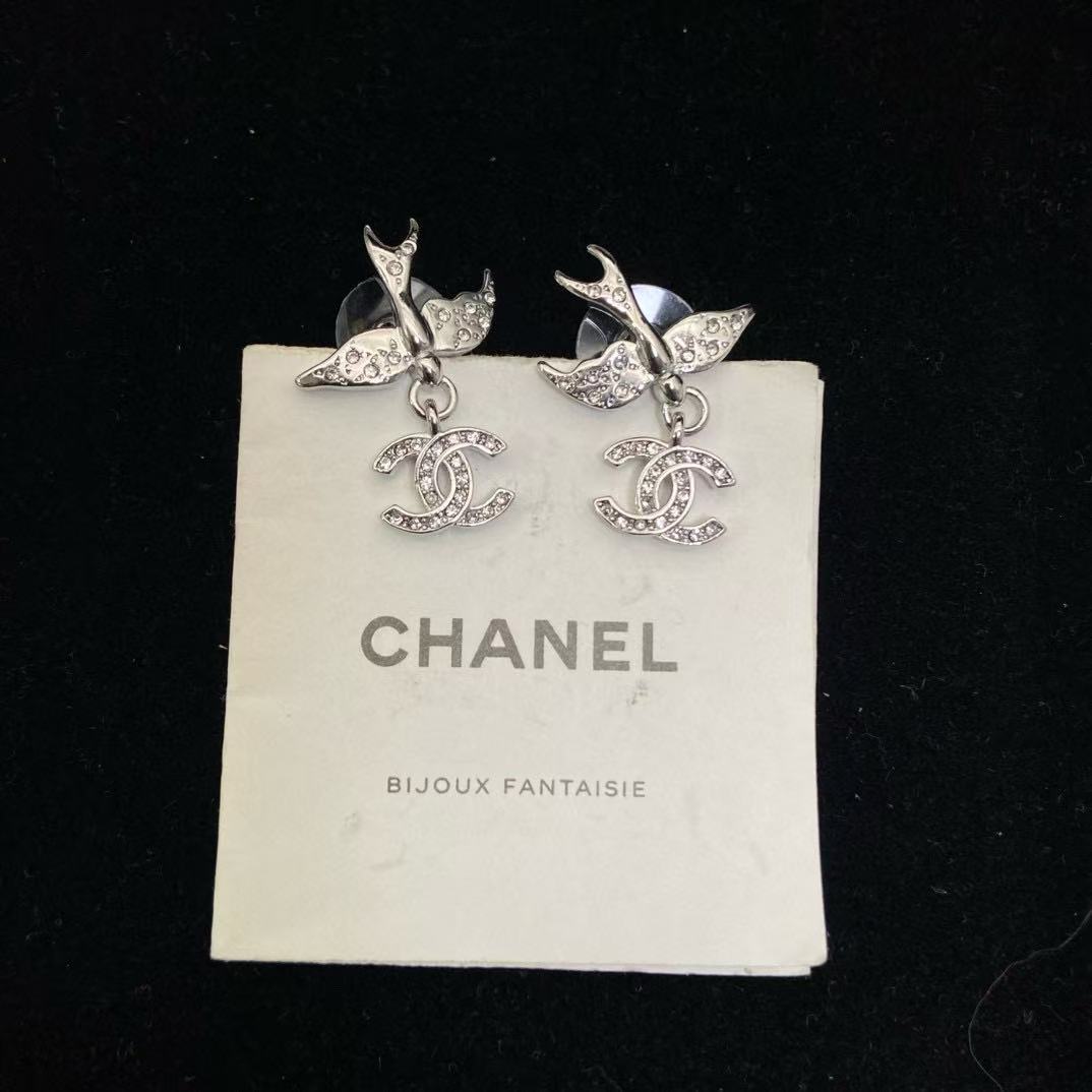 CHANE1 ダブルC フライングバード イヤリング【50％割引+送料無料】