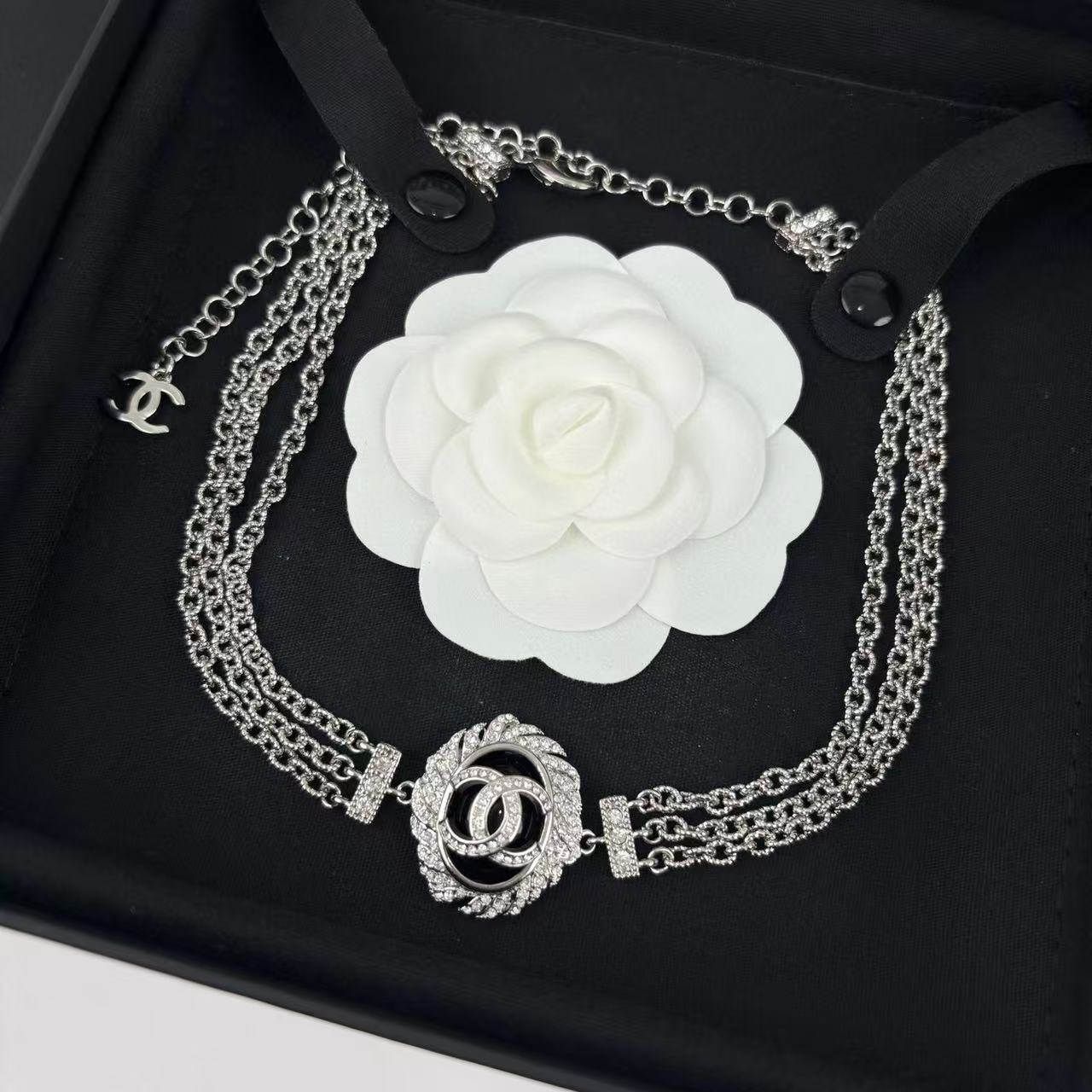 CHANE1 ダブルC フルダイヤモンドネックレス【50％割引+送料無料】