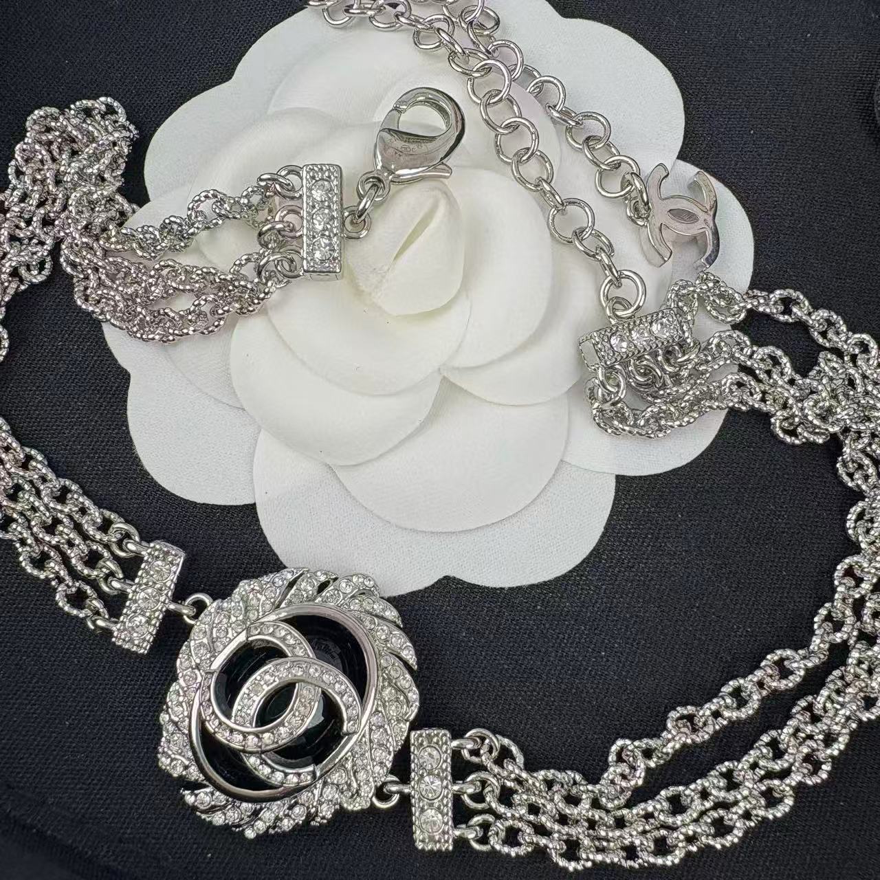 CHANE1 ダブルC フルダイヤモンドネックレス【50％割引+送料無料】