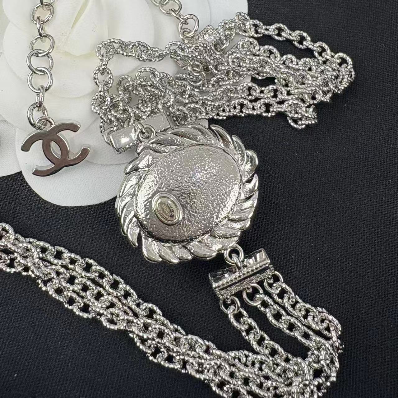 CHANE1 ダブルC フルダイヤモンドネックレス【50％割引+送料無料】