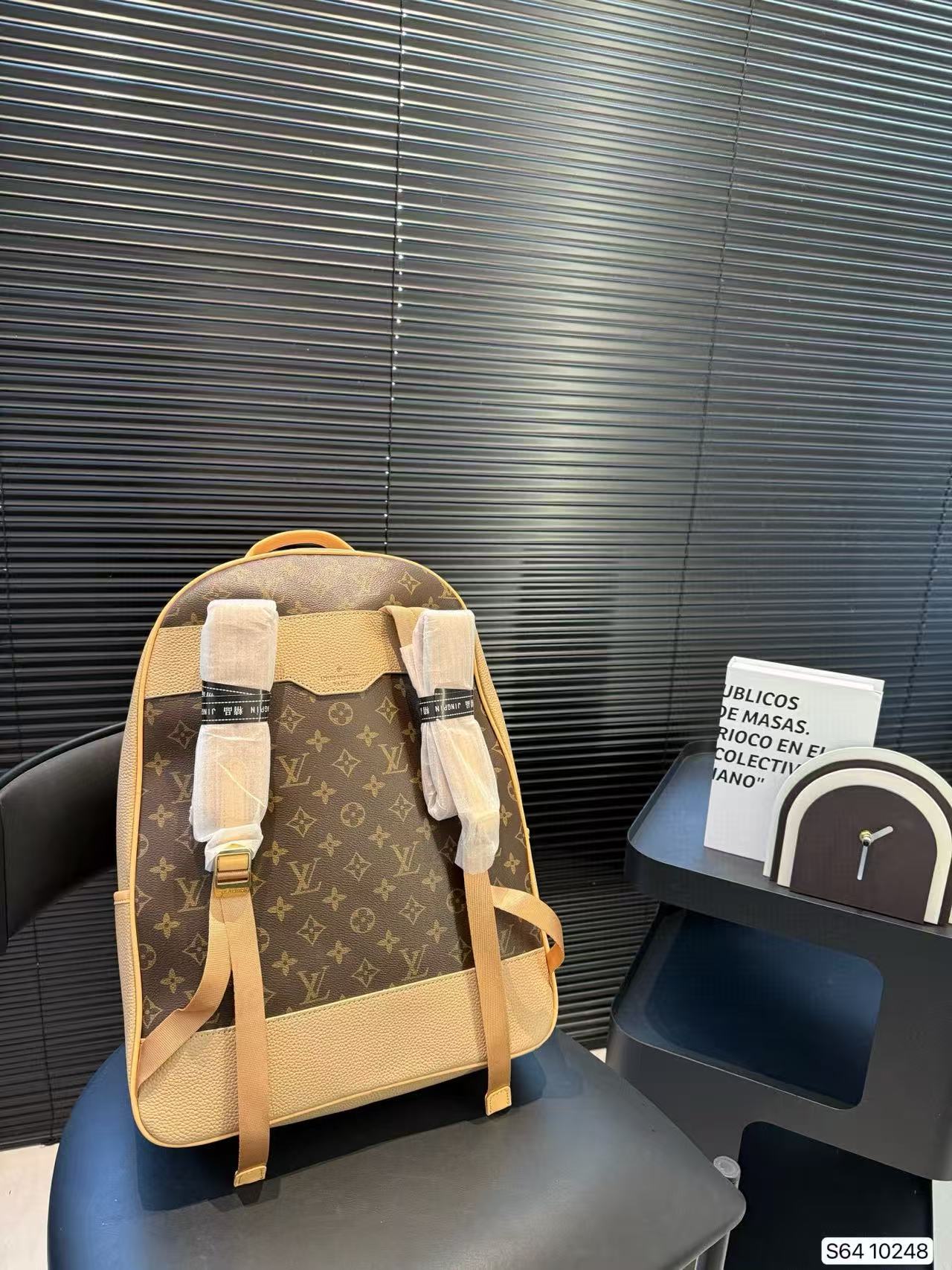 LVの高品質メンズバックパック【 50％割引+送料無料】