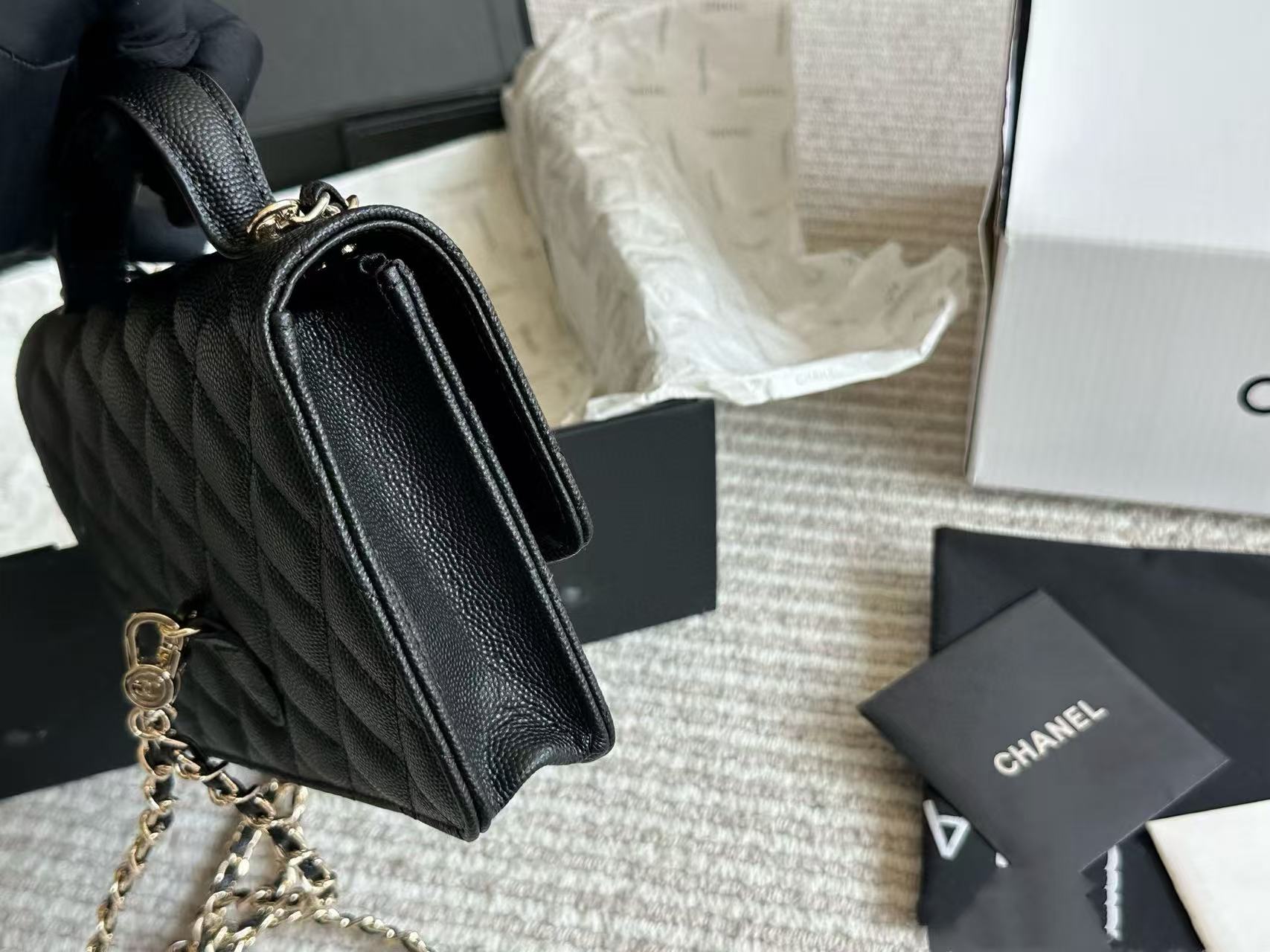 CHANE1 キャビアチェーンバックパック【 50％割引+送料無料】