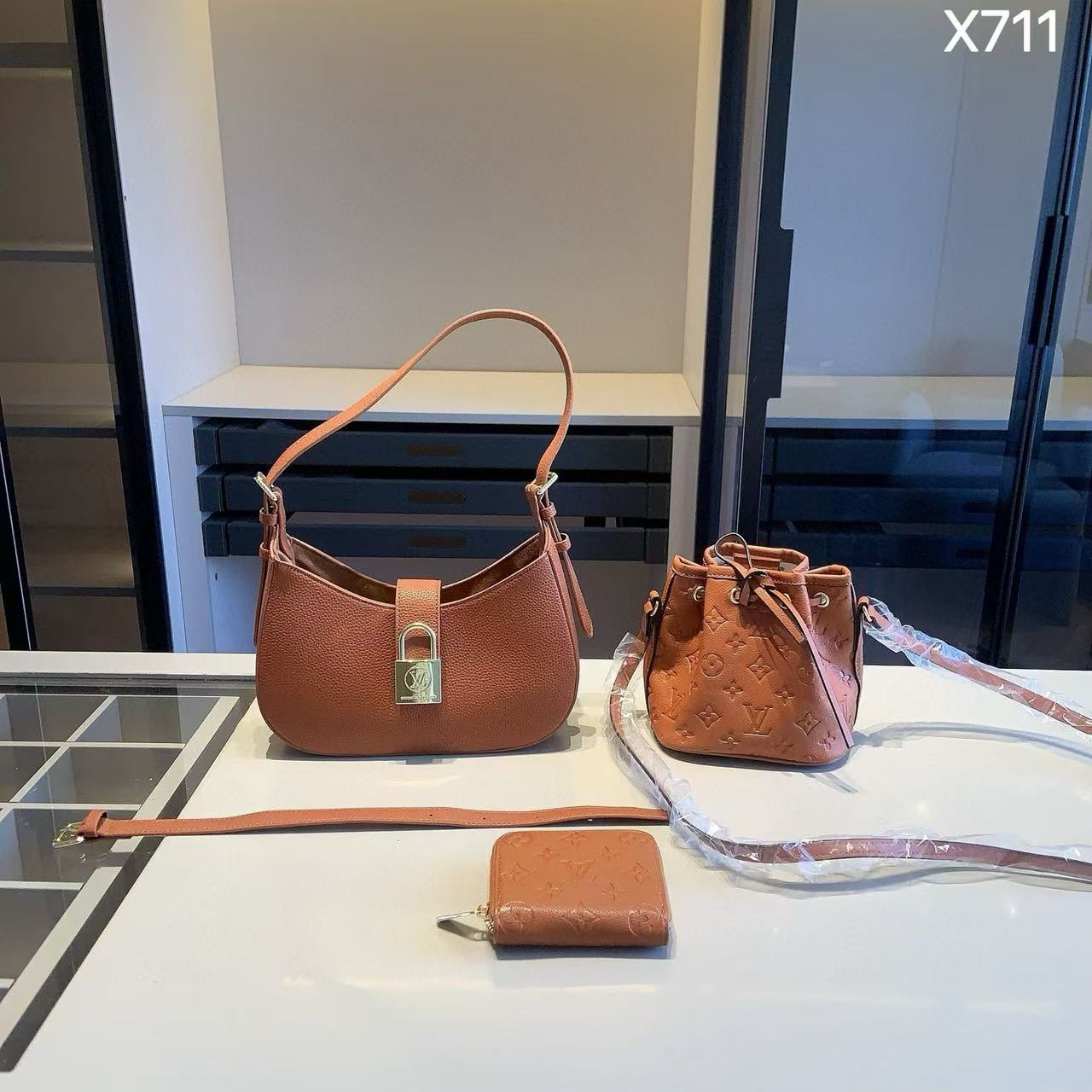 LVコンビネーション3点セットX711【 50％割引+送料無料】