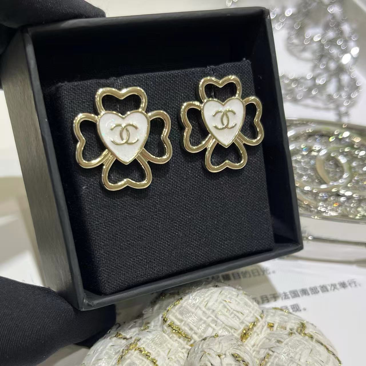 CHANE1 四つ葉のクローバー ハート イヤリング【 50％割引+送料無料】
