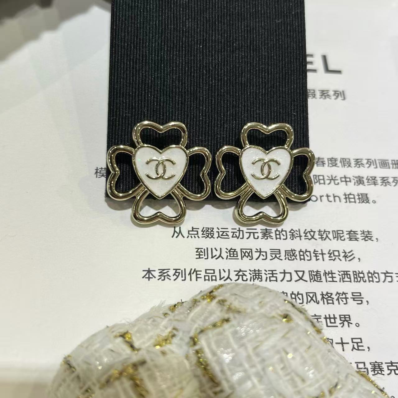 CHANE1 四つ葉のクローバー ハート イヤリング【 50％割引+送料無料】