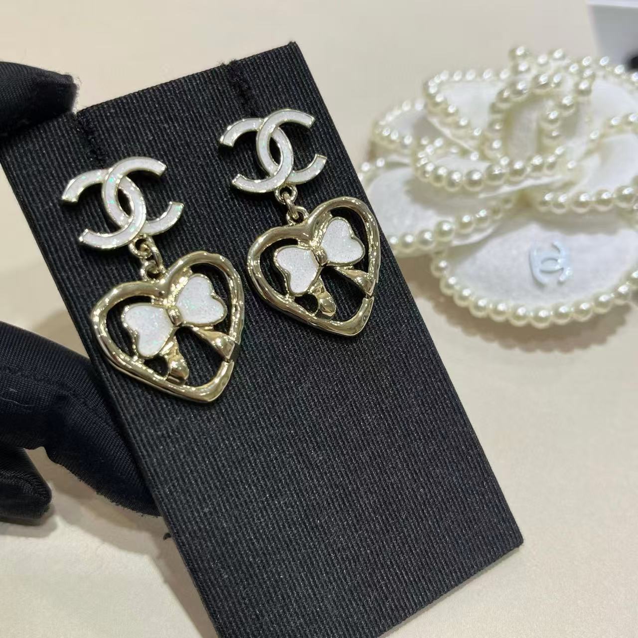 CHANE1 ダブルC ボウ ハート イヤリング【 50％割引+送料無料】