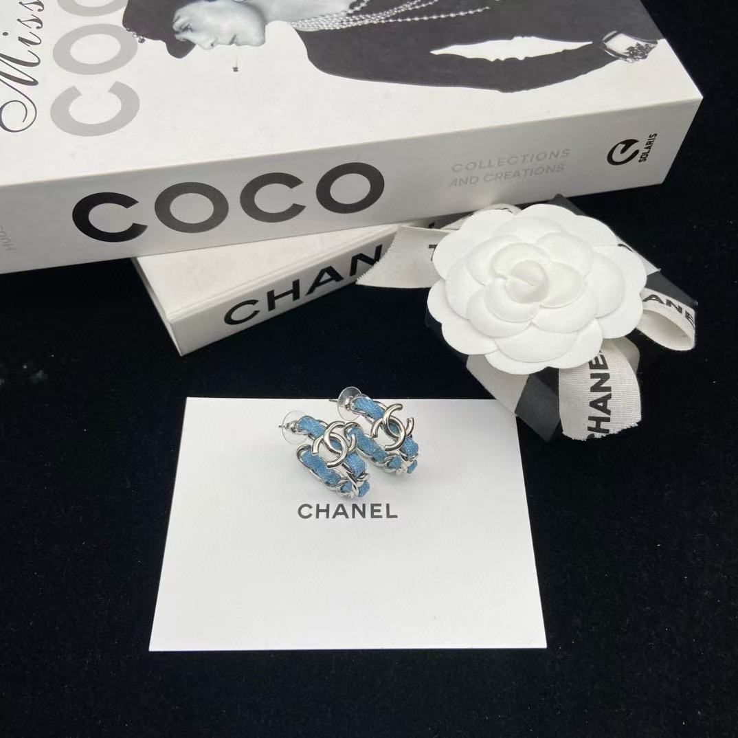 CHANE1 ダブルC ブルーイヤリング【 50％割引+送料無料】