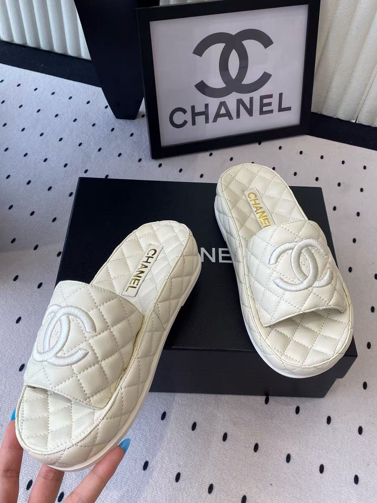 CHANE1 高品質ダブルCシープスキンスリッパ【50％割引+送料無料】