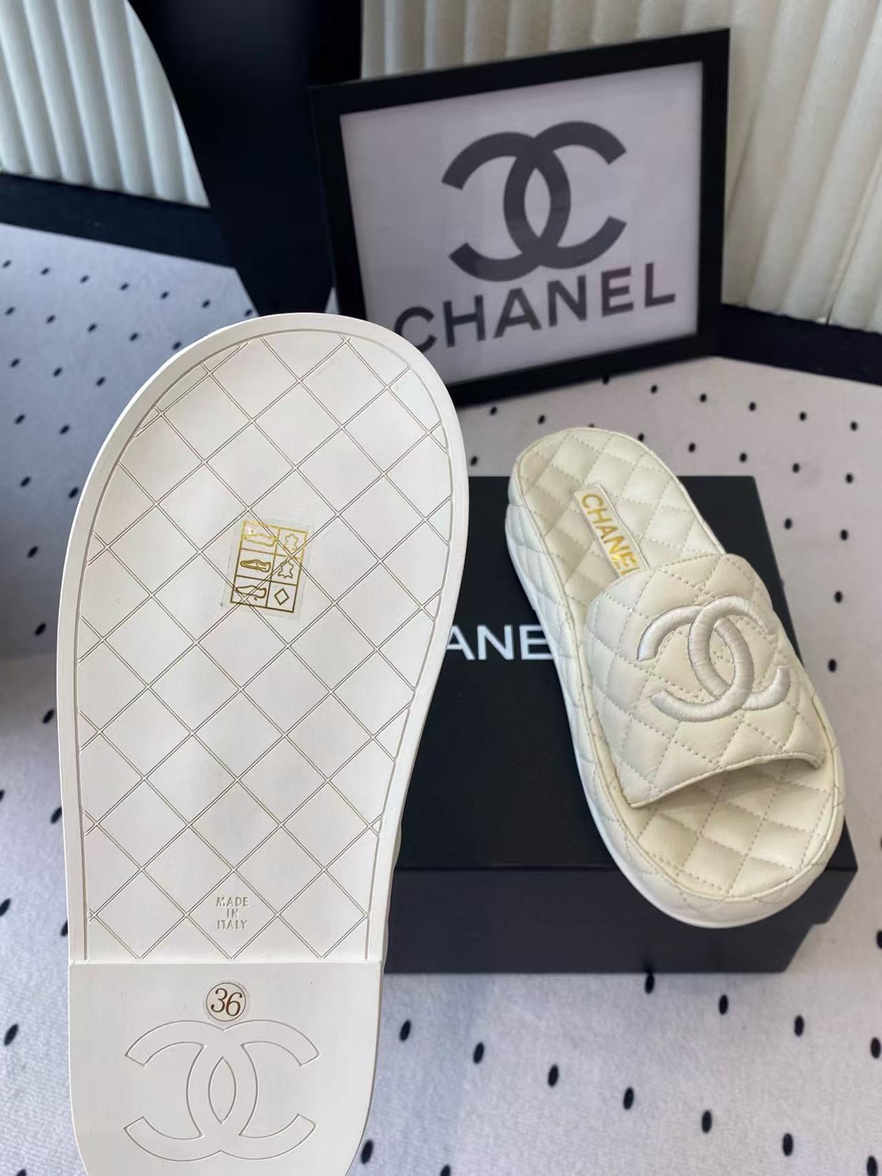 CHANE1 高品質ダブルCシープスキンスリッパ【50％割引+送料無料】