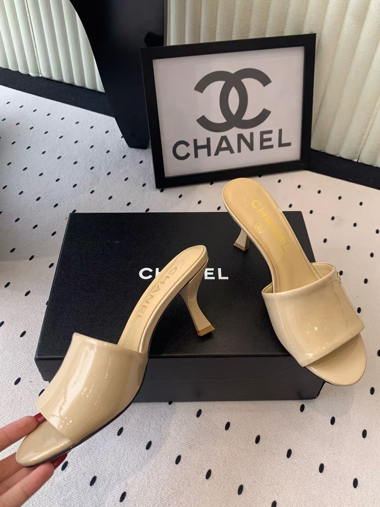 CHANE1 高品質パテントレザーハイヒールサンダル【50％割引+送料無料】