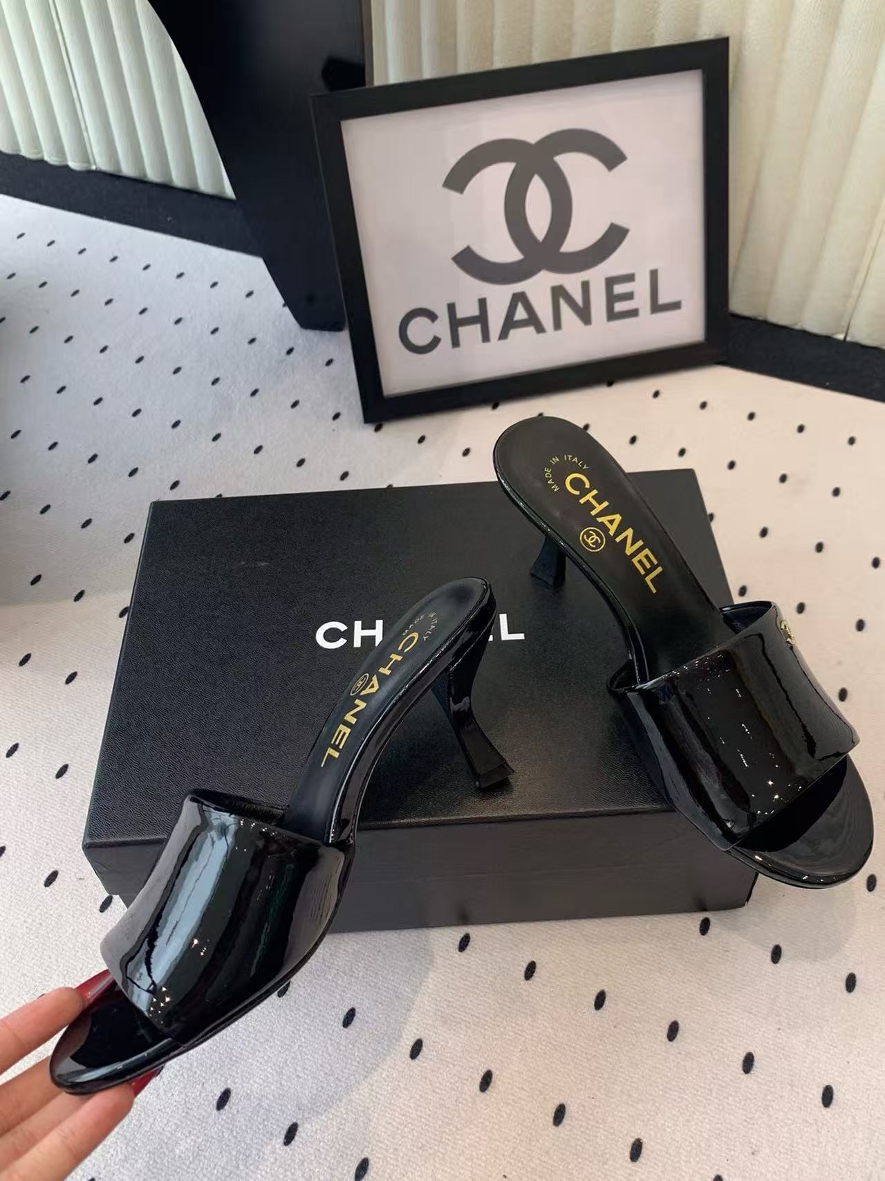 CHANE1 高品質パテントレザーハイヒールサンダル【50％割引+送料無料】