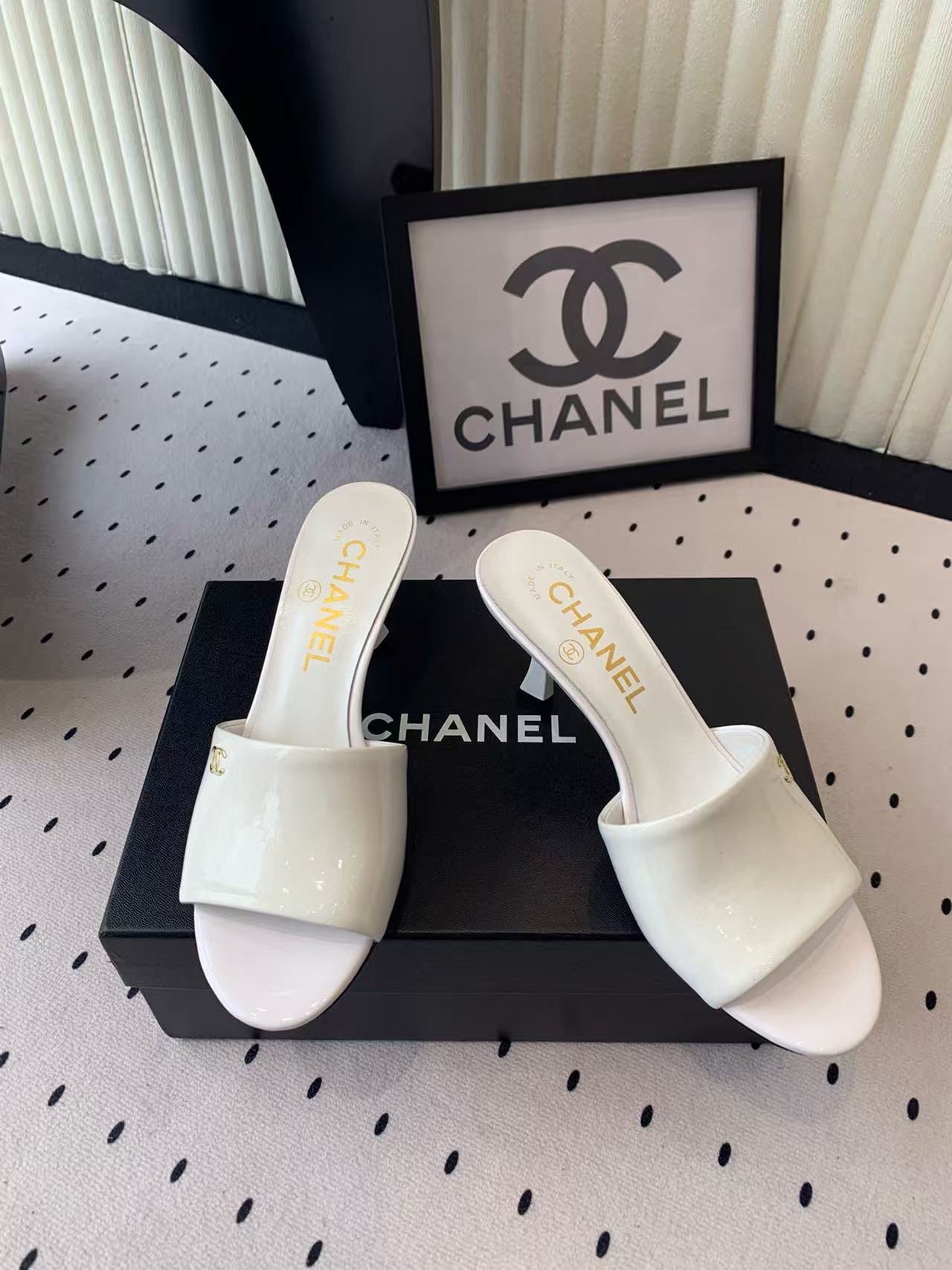 CHANE1 高品質パテントレザーハイヒールサンダル【50％割引+送料無料】