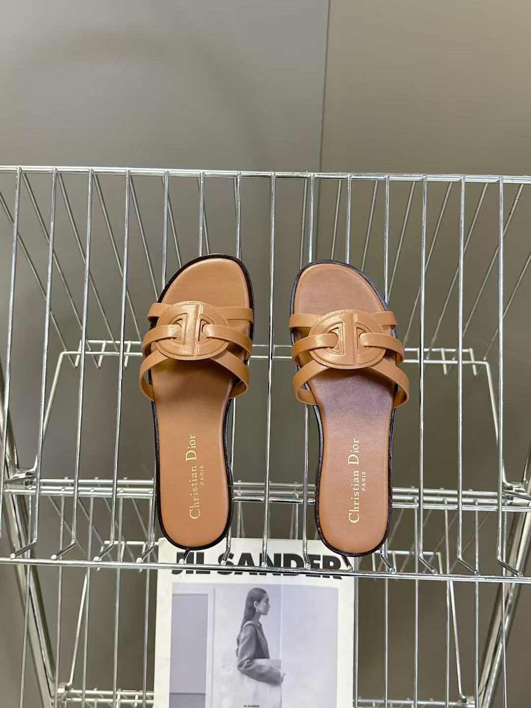 DI0R 高品質 CD スリッパ【50％割引+送料無料】