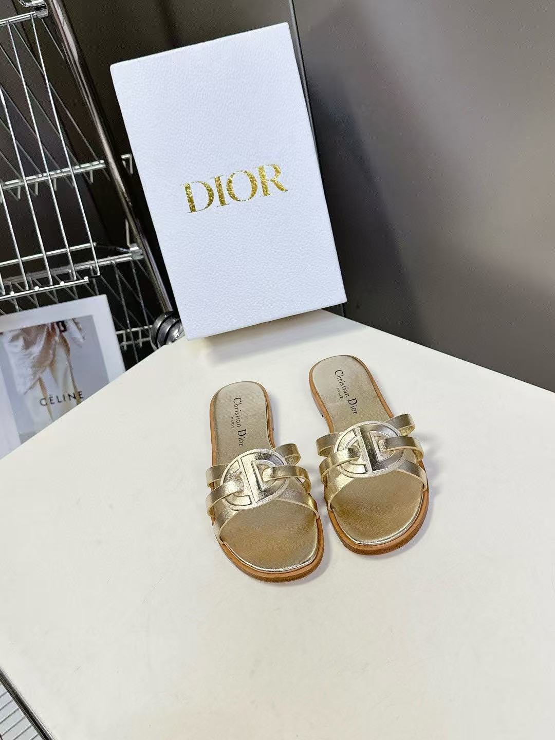 DI0R 高品質 CD スリッパ【50％割引+送料無料】