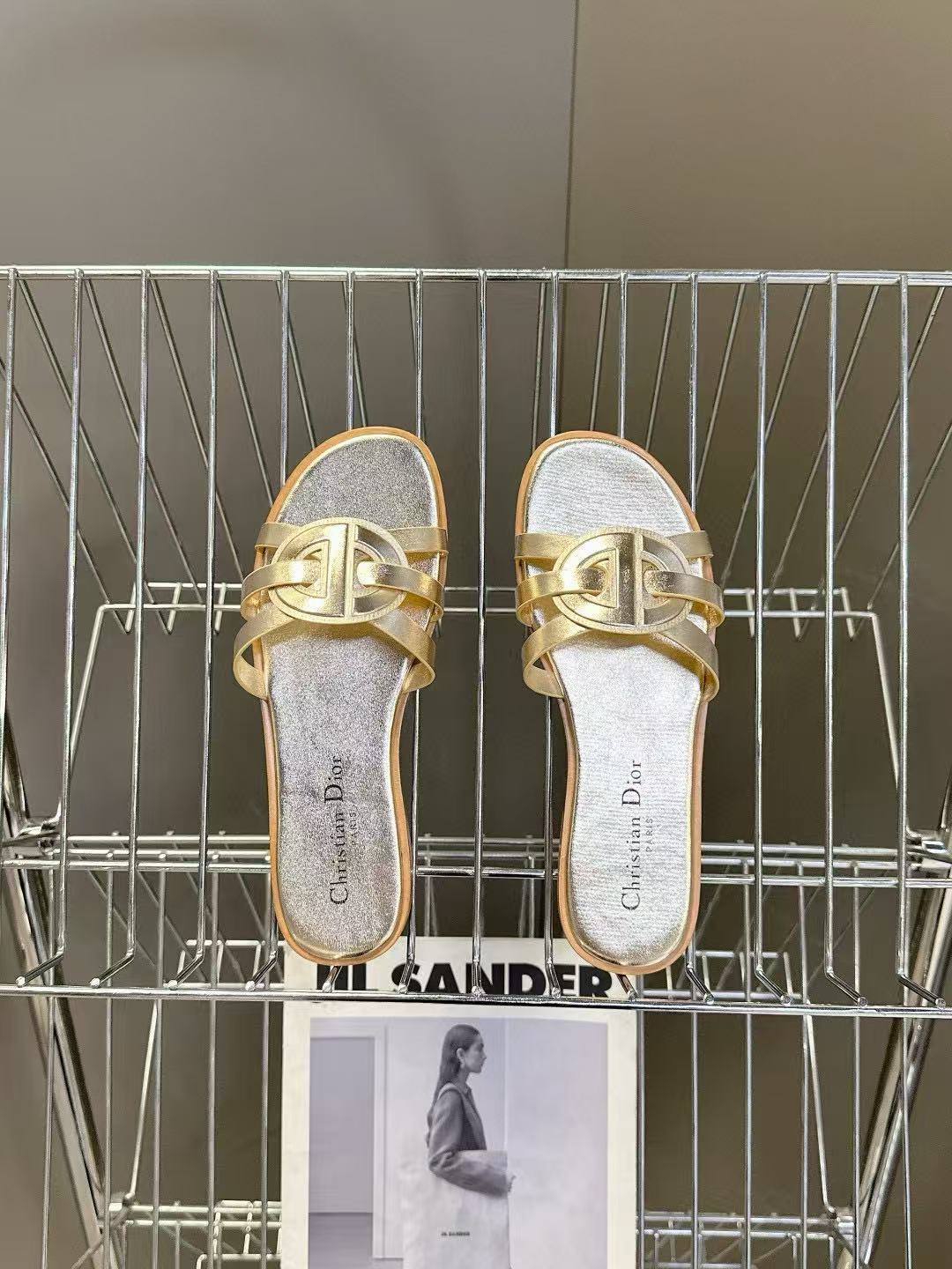 DI0R 高品質 CD スリッパ【50％割引+送料無料】