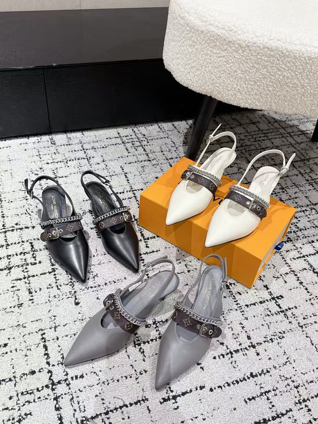 LVの高品質チェーンポインテッドローヒール【50％割引+送料無料】