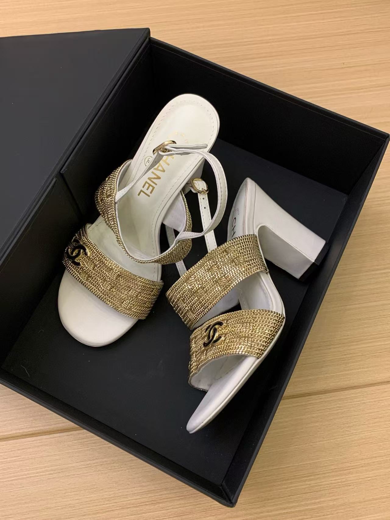 CHANE1 高品質ダブルCハイヒール【50％割引+送料無料】