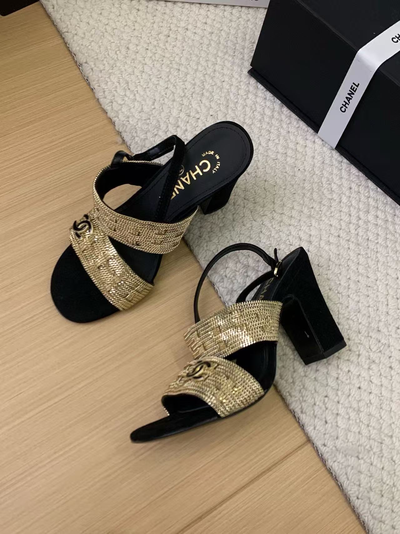 CHANE1 高品質ダブルCハイヒール【50％割引+送料無料】