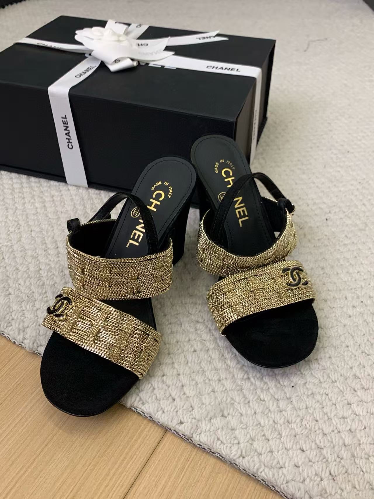 CHANE1 高品質ダブルCハイヒール【50％割引+送料無料】