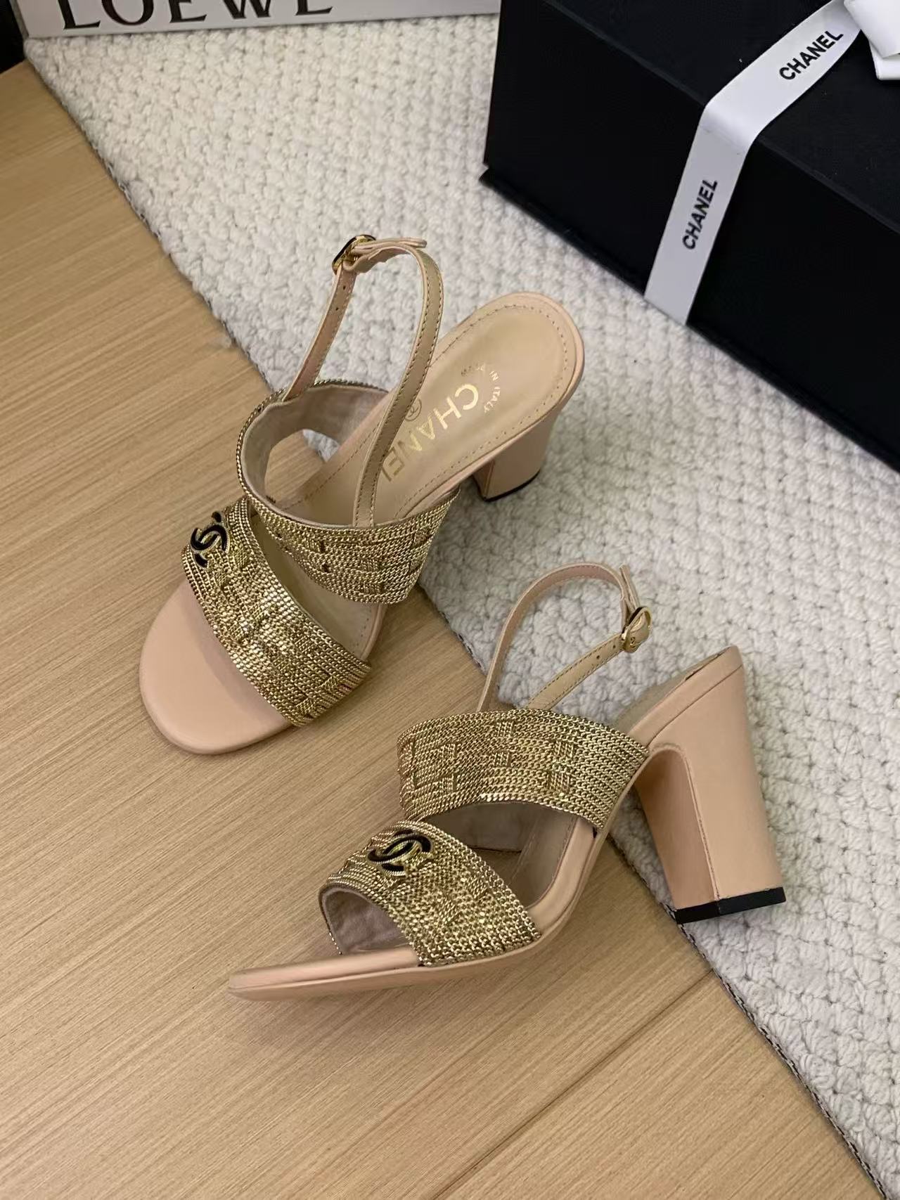 CHANE1 高品質ダブルCハイヒール【50％割引+送料無料】