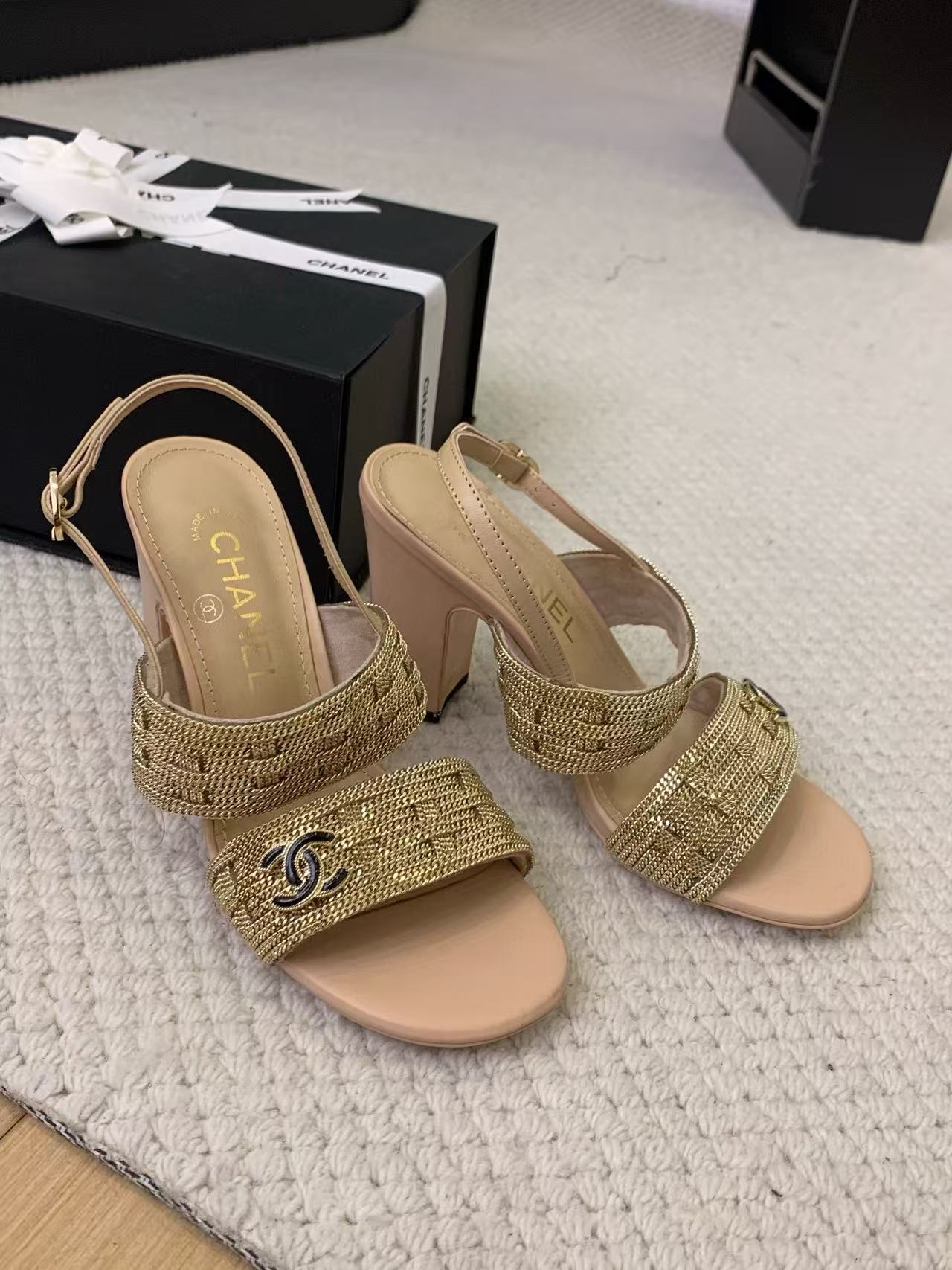 CHANE1 高品質ダブルCハイヒール【50％割引+送料無料】