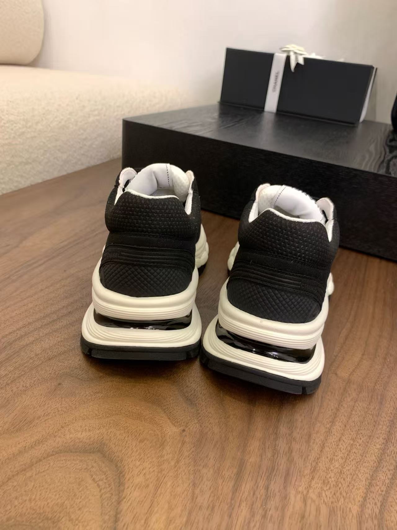 CHANE1 高品質ダブルCカジュアルシューズ【50％割引+送料無料】